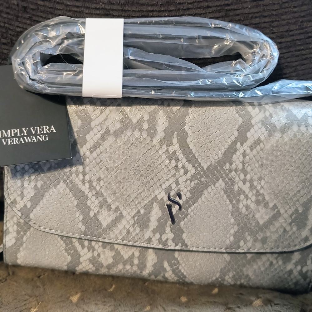 Simply Vera Wang Snake Print Vegan Leather Crossbody Wallet & Purse NWT